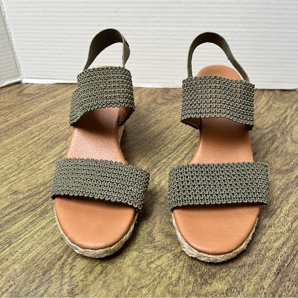 Tommy Bahama Sakura Back Strap Sage Green Wedge Sandals Size 7.5 - Picture 5 of 15